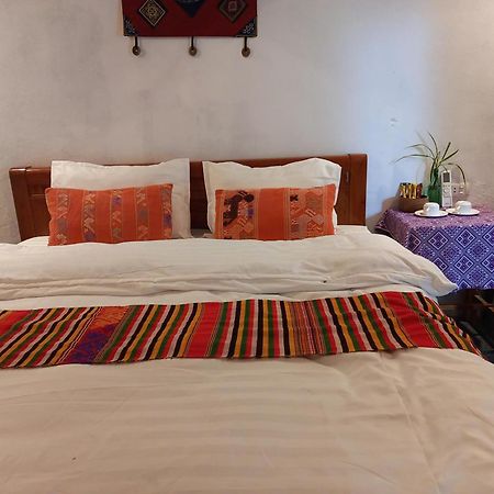 Nha Tan - Mai Chau Homestay And Tours ภายนอก รูปภาพ