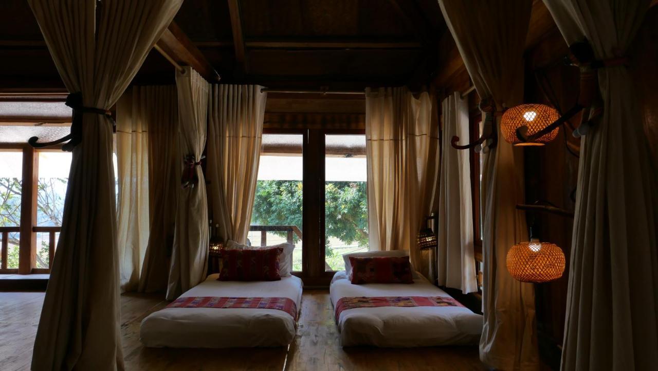 Nha Tan - Mai Chau Homestay And Tours ภายนอก รูปภาพ