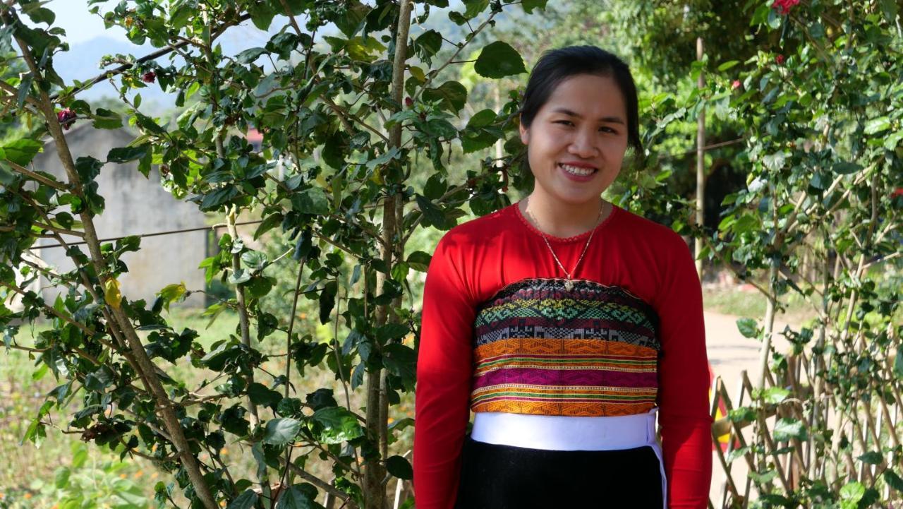 Nha Tan - Mai Chau Homestay And Tours ภายนอก รูปภาพ