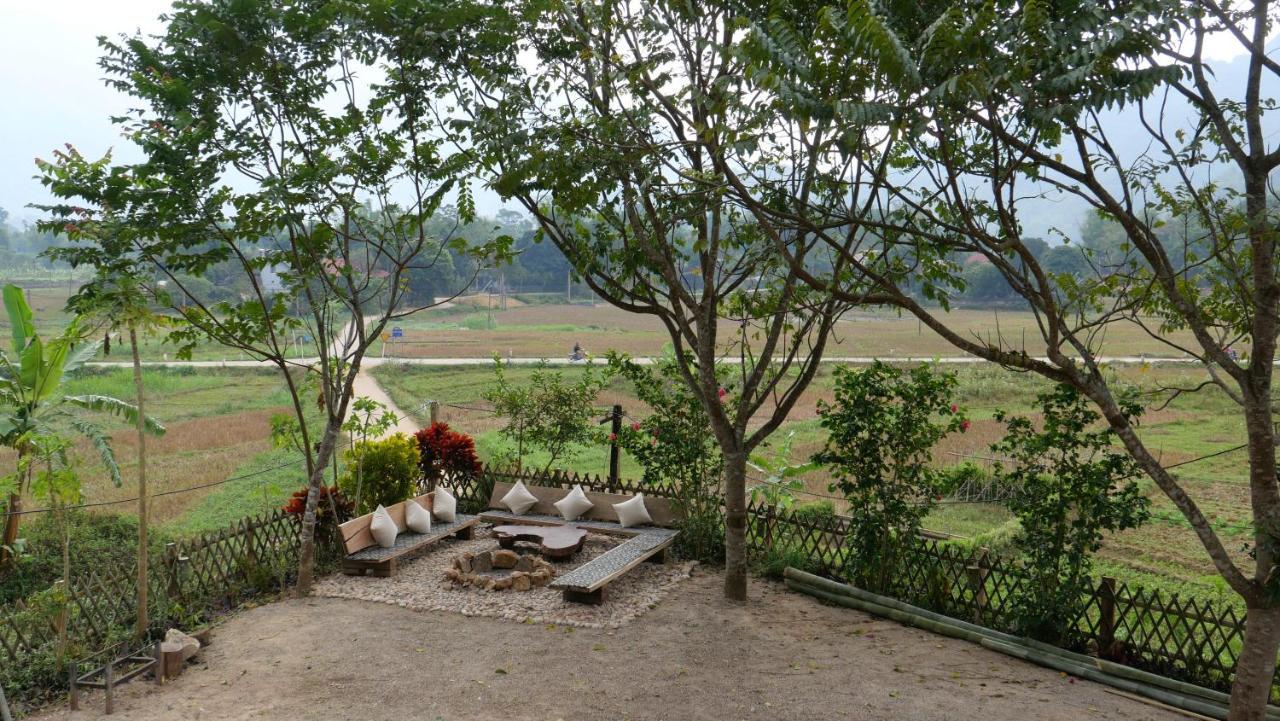 Nha Tan - Mai Chau Homestay And Tours ภายนอก รูปภาพ