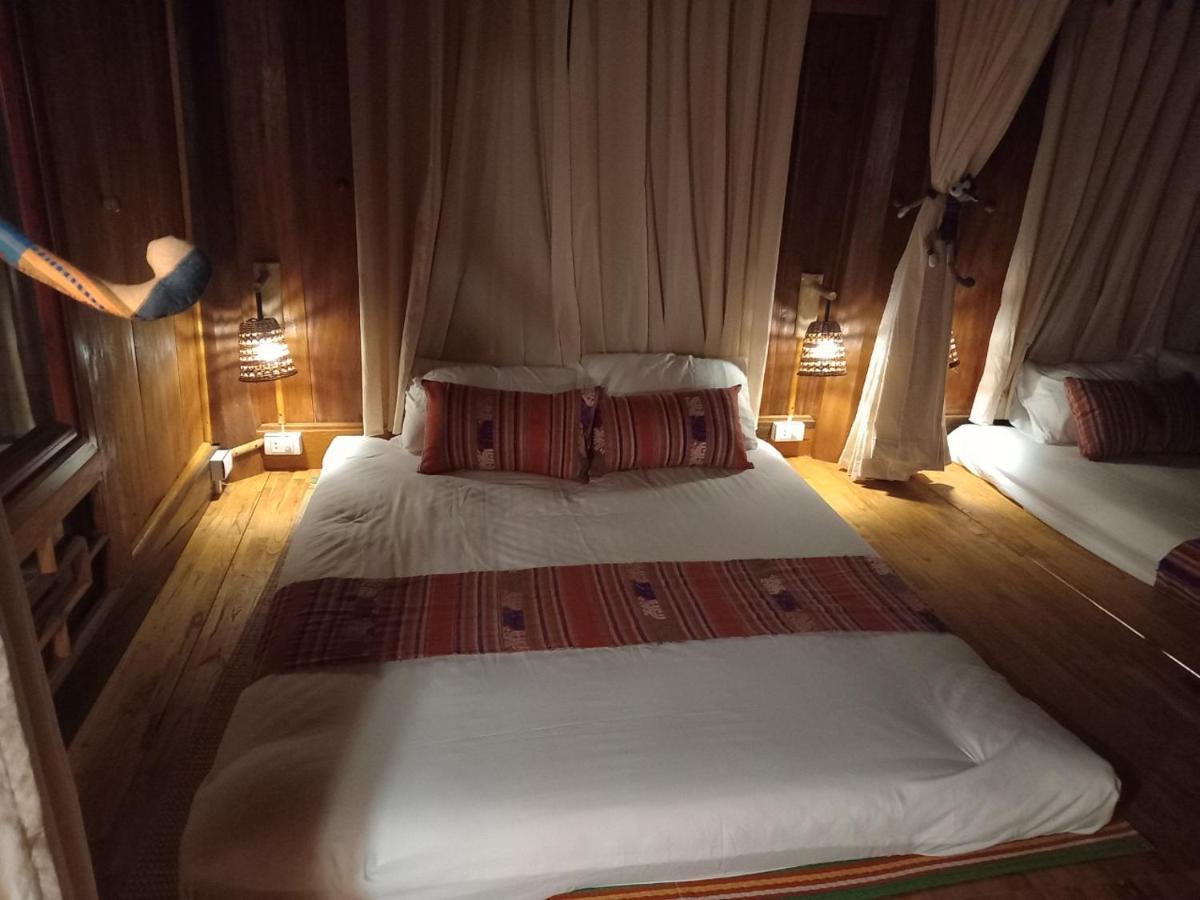Nha Tan - Mai Chau Homestay And Tours ภายนอก รูปภาพ