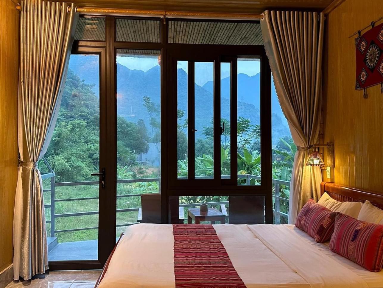 Nha Tan - Mai Chau Homestay And Tours ภายนอก รูปภาพ