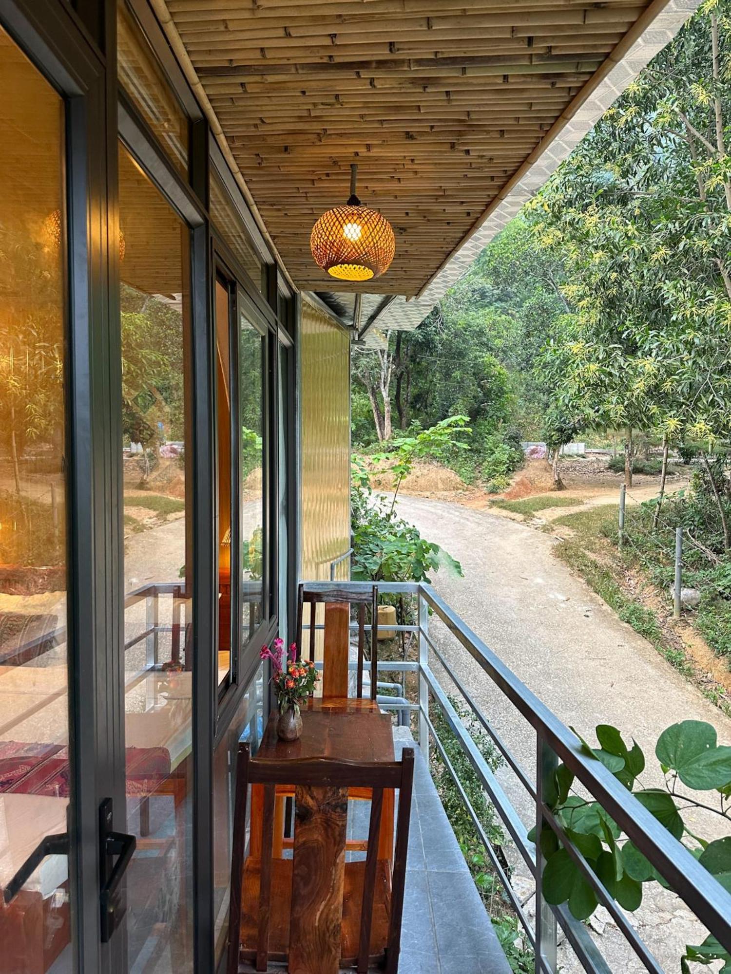 Nha Tan - Mai Chau Homestay And Tours ภายนอก รูปภาพ
