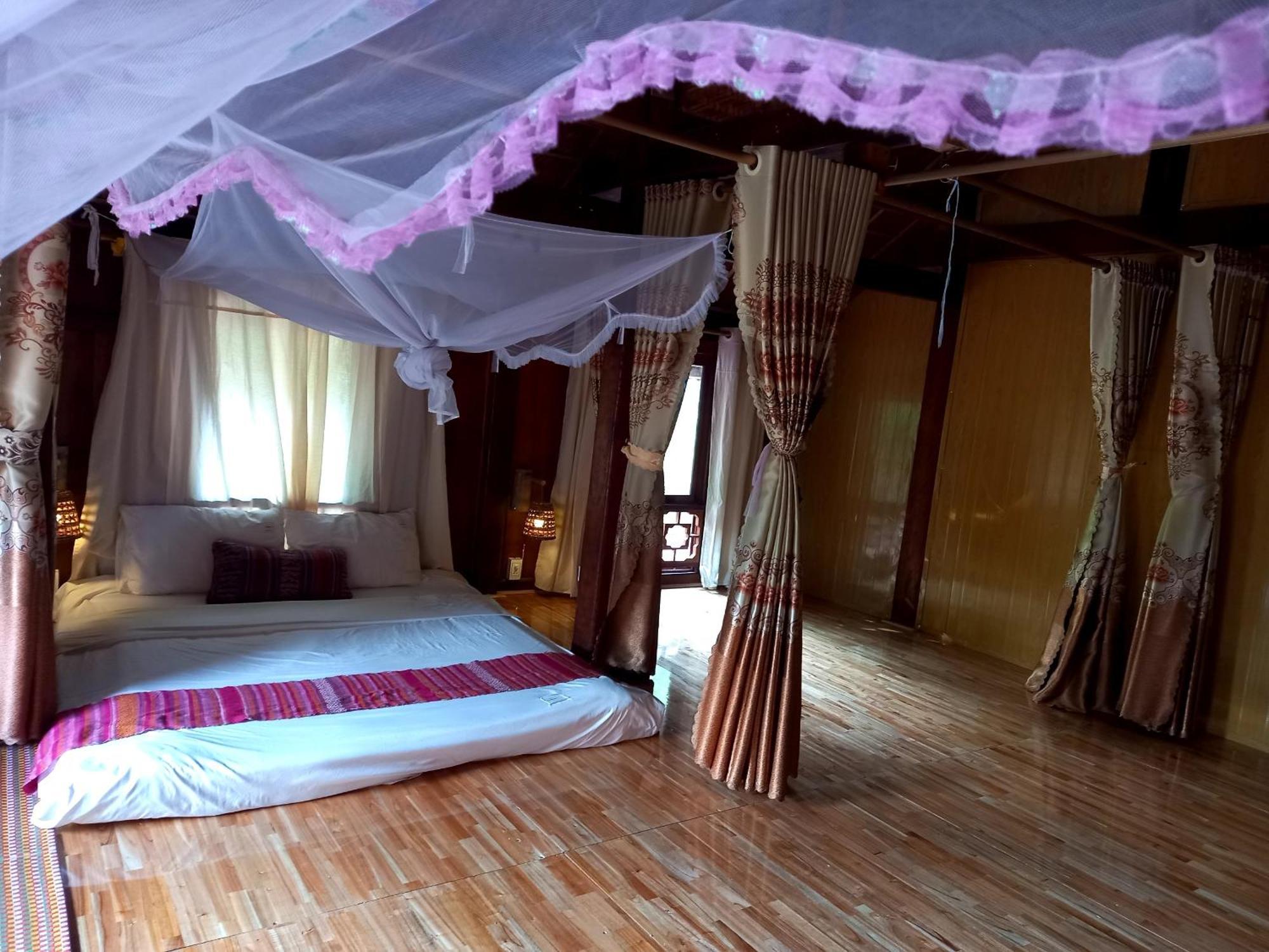 Nha Tan - Mai Chau Homestay And Tours ภายนอก รูปภาพ