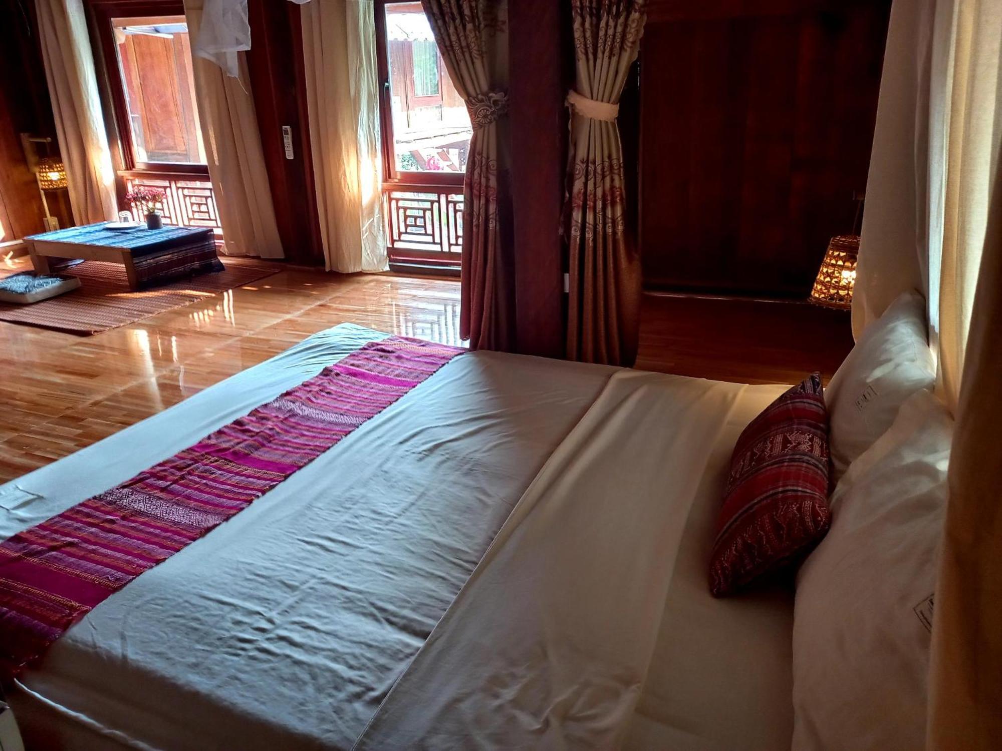 Nha Tan - Mai Chau Homestay And Tours ภายนอก รูปภาพ
